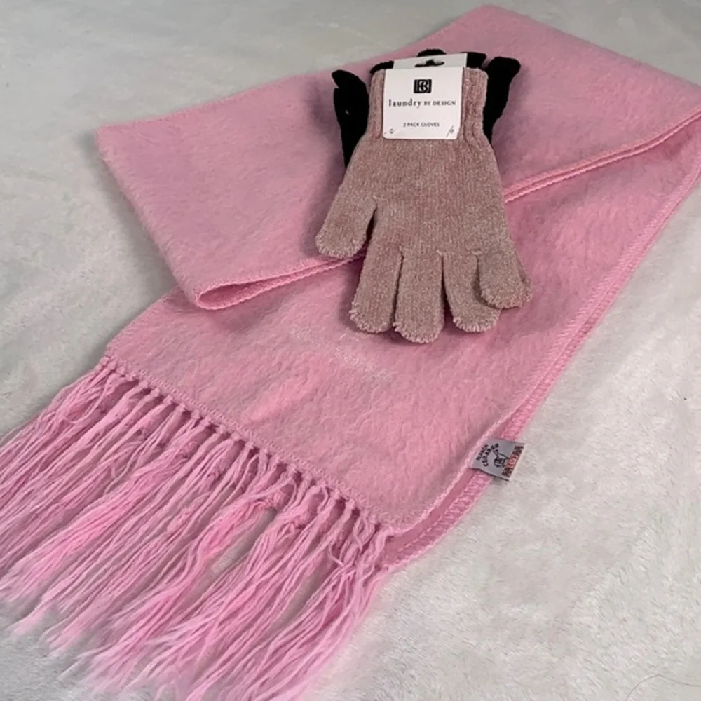 Camargo Peruvian Alpaca Fringe Scarf and Gloves